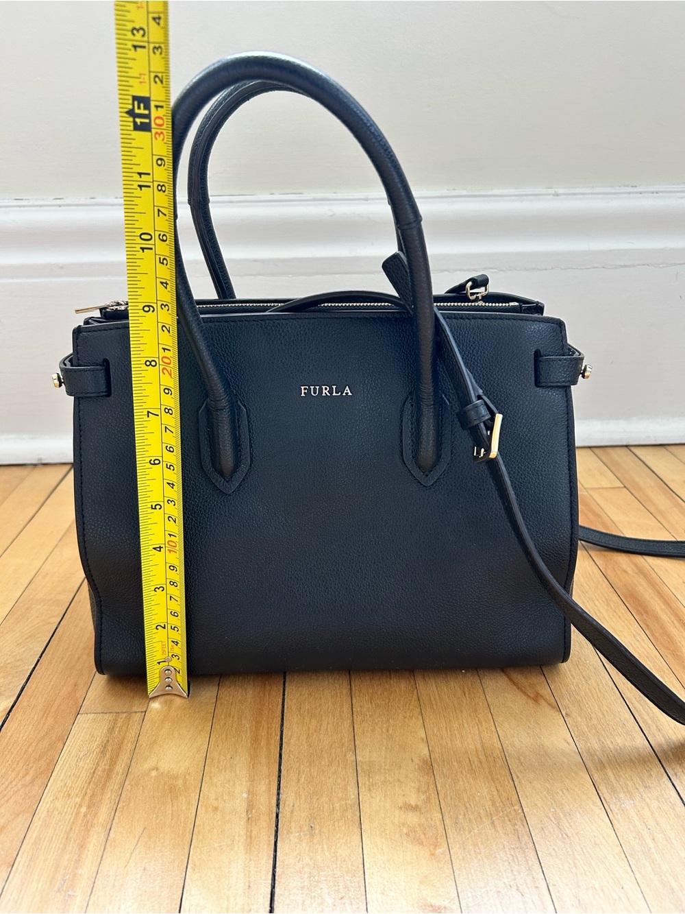 Furla Black Italian Leather Bag - Picture 7 of 9